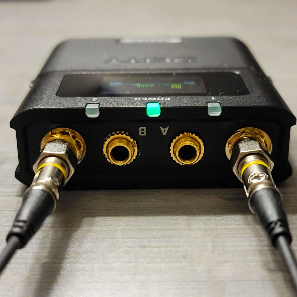 配信機器・PA機器・レコーディング機器 DEITY THEOS Global version Deity THEOS Digital Wireless Microphone System Review - Newsshooter